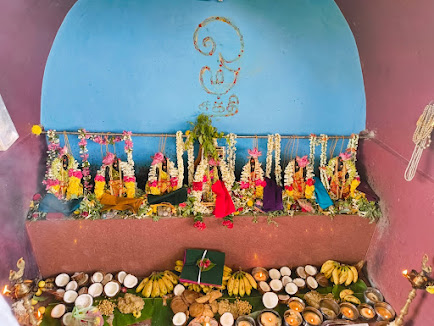 Hand-painted sanctum arch of Sri Kannimar temple